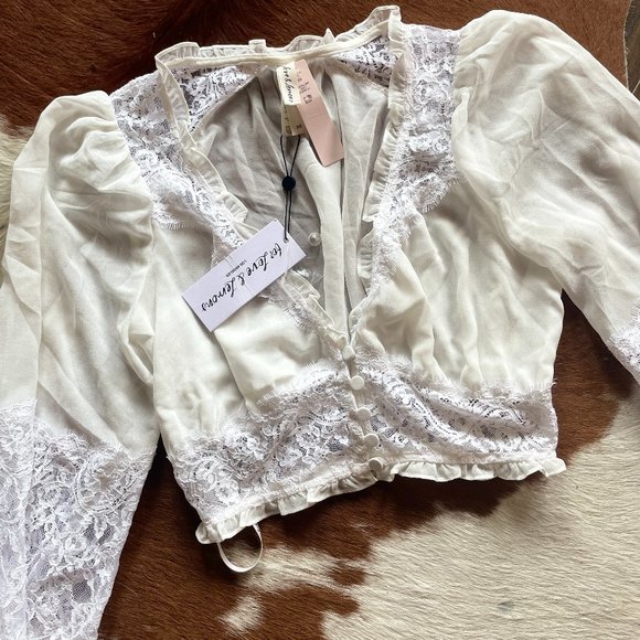 For love and lemons  beautiful lace button up blouse XS - Picture 1 of 4